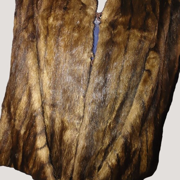 Large Animal Fur Shawl Stole Wrap Vintage Brown Satin Lining Hook Eyelets - Picture 12 of 12